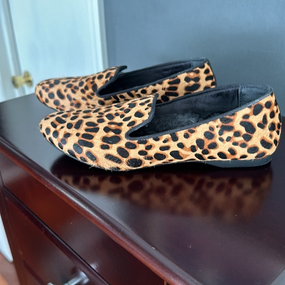 Gorgeous Birdies leopard print shoes size 5.5. Excellent loved condition!! - Picture 2 of 5